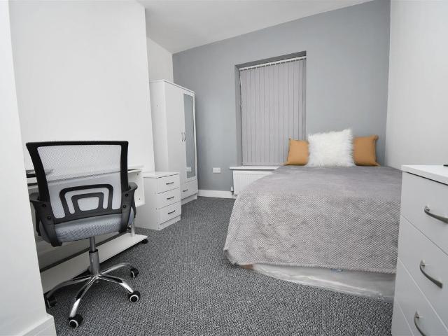 Room for rent in Rose Hill, Burnley
