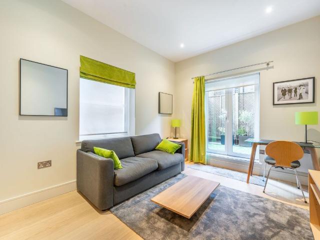 Studio for rent in City of Westminster, Greater London