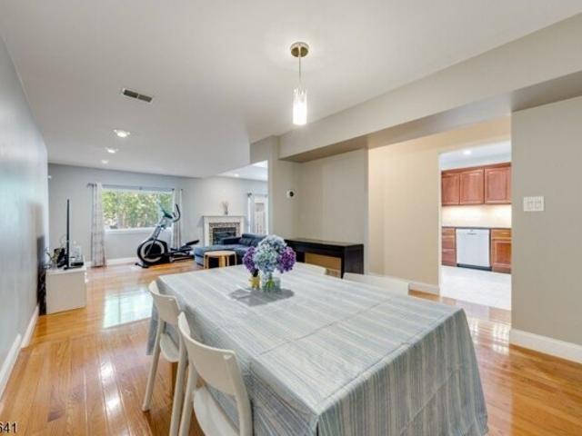 Condo for sale in East Hanover, New Jersey