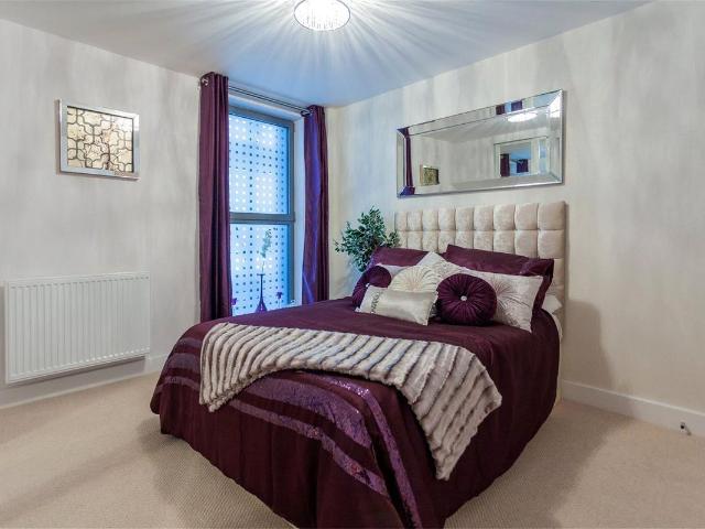 Apartment for rent in Redhill, Reigate and Banstead