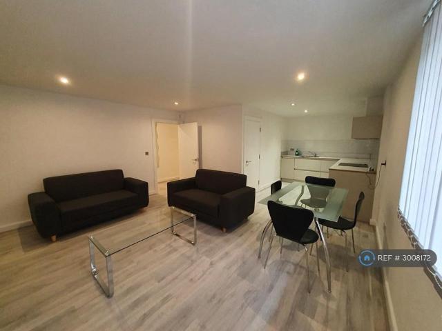 Apartment for rent in Old Ford, Bow