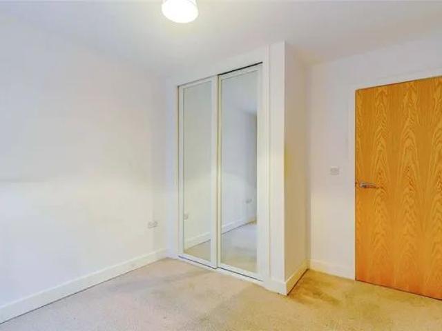 Apartment for rent in Red Hill, Surrey