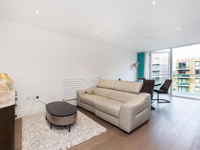 Apartment for rent in Norbiton, Greater London