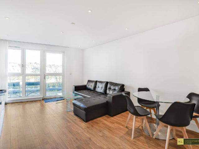 Apartment for rent in Highbury, Greater London