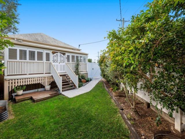 Townhouse for sale in Toombul, Queensland