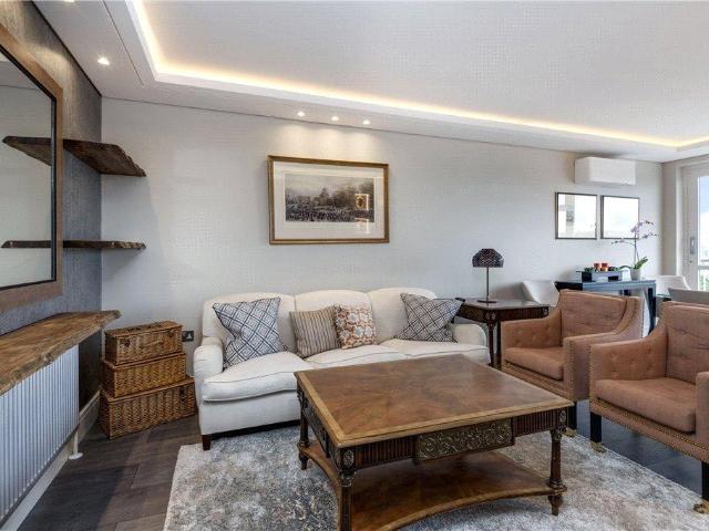 Apartment for rent in Swiss Cottage, Greater London