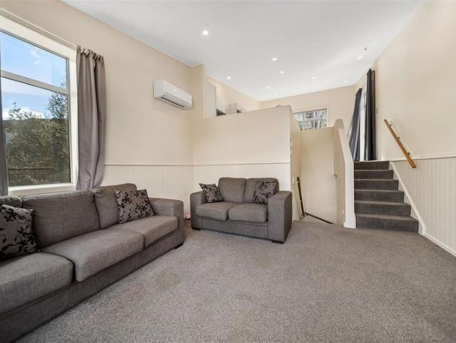 House for rent in Goldfield Heights, Queenstown