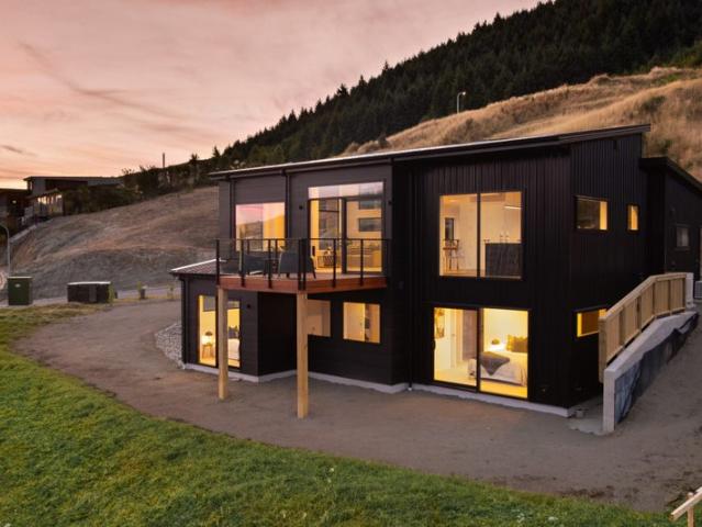 House for rent in Otakou