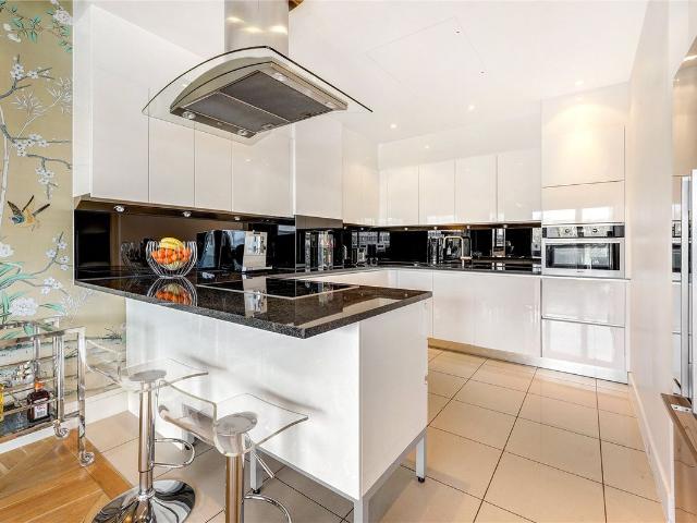 Apartment for rent in London Borough of Wandsworth, Greater London