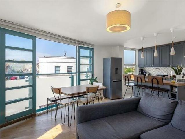 House for rent in Clapham, Greater London