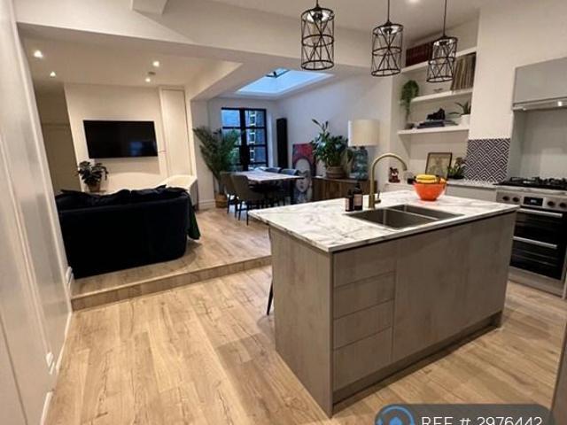Apartment for rent in Greater London