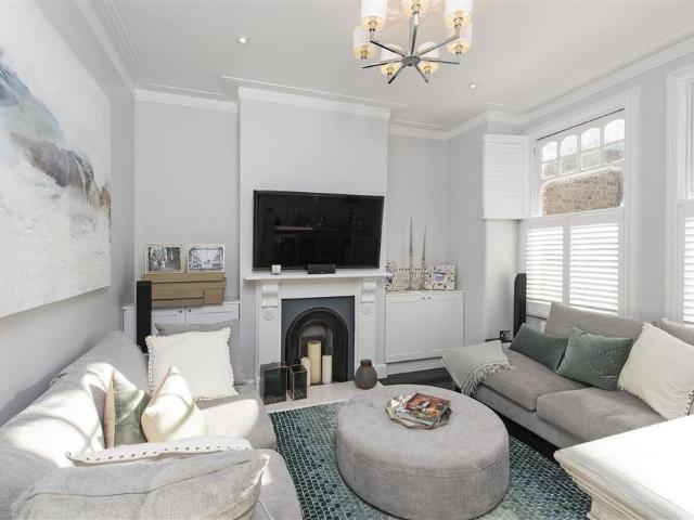 House for rent in Clapham, Greater London
