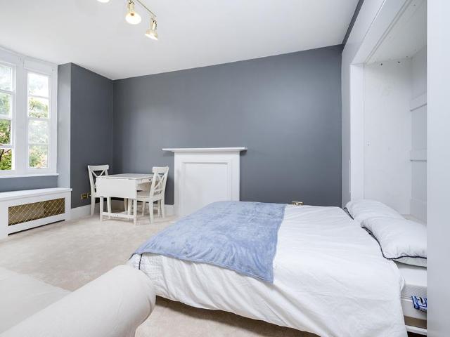 House for rent in Bayswater, Greater London