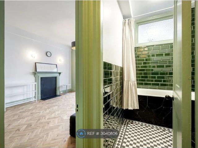 Studio for rent in Bayswater, Greater London