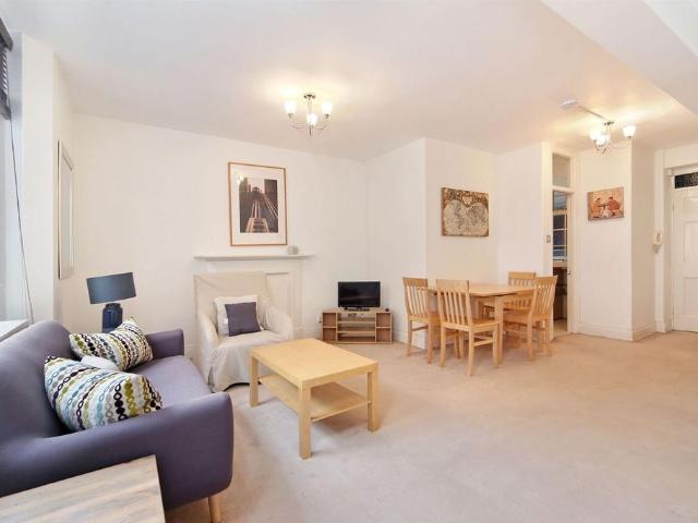 Apartment for rent in Bayswater, Greater London