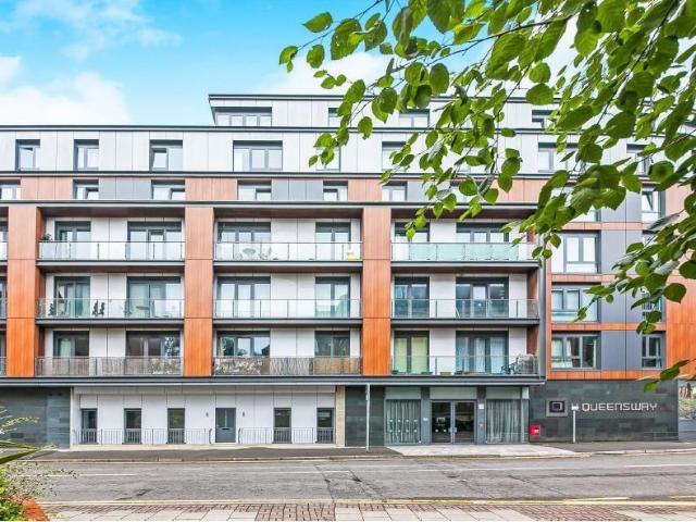 Apartment for rent in Red Hill, Surrey