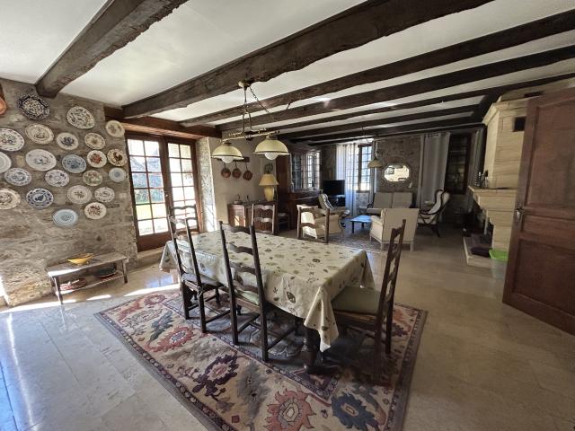 Maison vente à Figeac, Occitanie