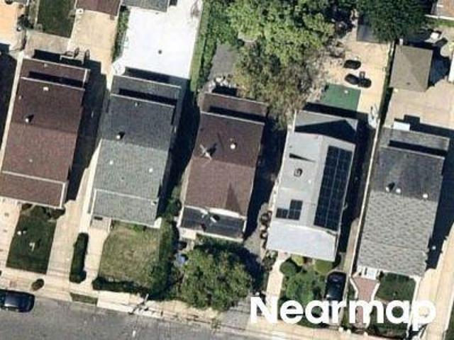 House for sale in Queens, Arverne