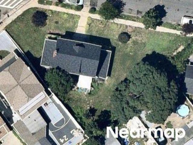 House for sale in Queens, Arverne