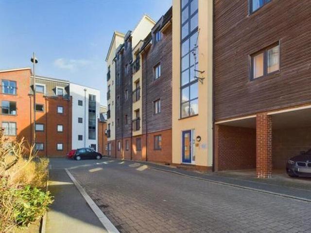 House for sale in Quarrendon, Aylesbury