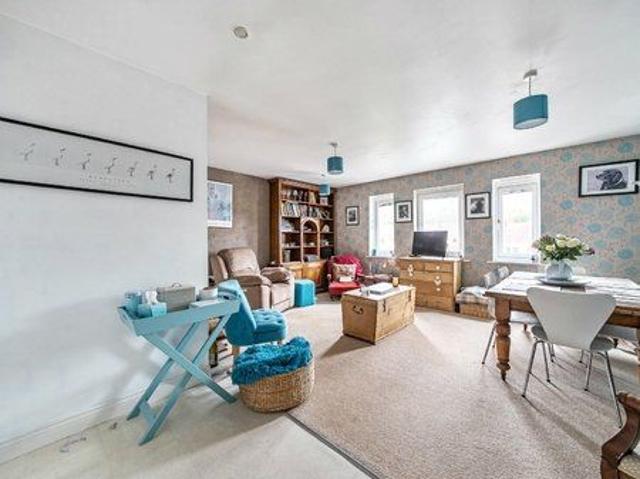 Apartment for rent in Ferndale, Sandown Park