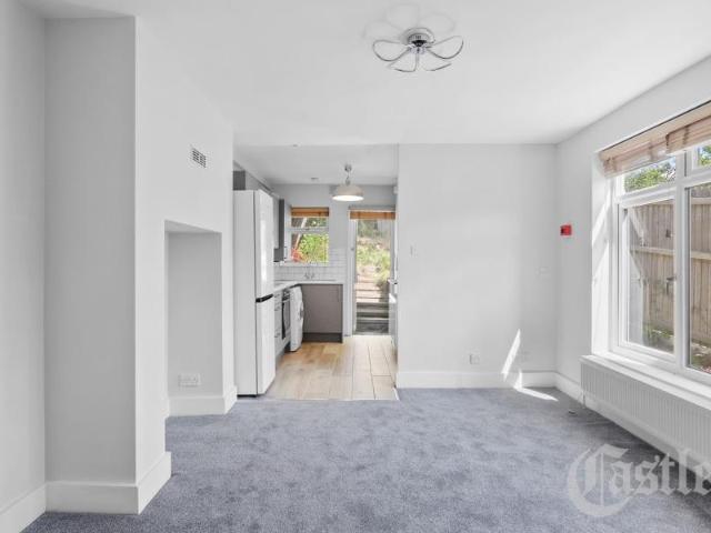 Apartment for rent in Stroud Green, Greater London