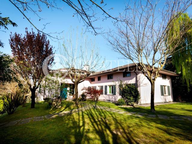 Casa in vendita a San Leo Bastia, Umbria