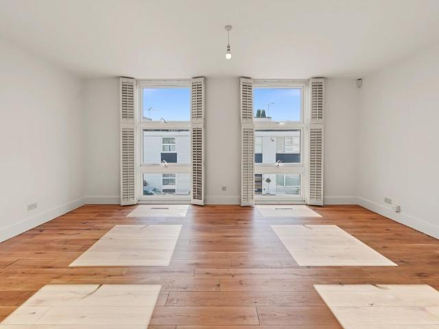 House for rent in Primrose Hill, Greater London