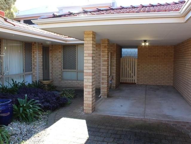 Villa for rent in Attadale, City of Melville