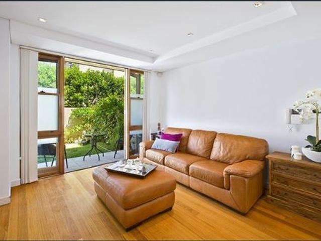 Townhouse for rent in Willoughby, New South Wales