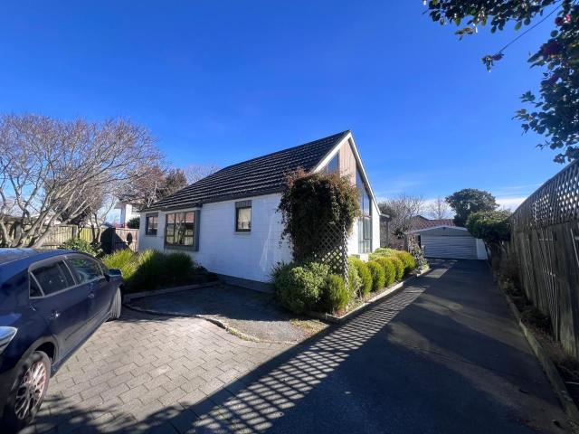 House for rent in Chaslands, Canterbury