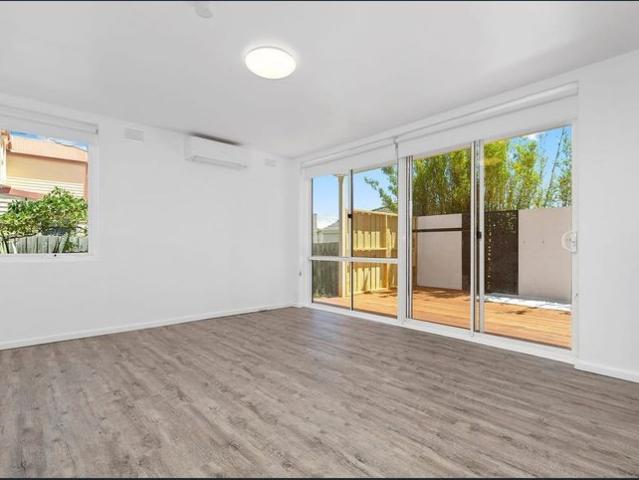 Apartment for rent in Parkdale, Melbourne