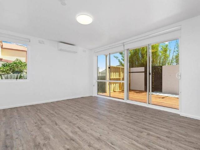 Apartment for rent in Parkdale, Melbourne