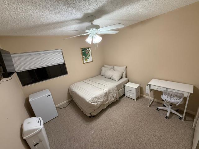 Room for rent in Coconut Creek, Florida