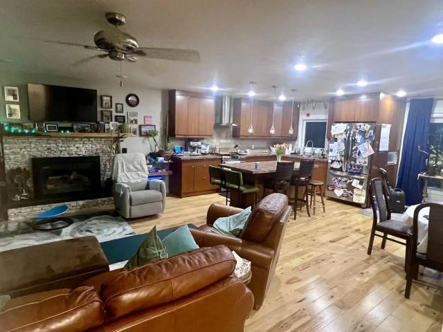 House for rent in Deer Ridge, Calgary