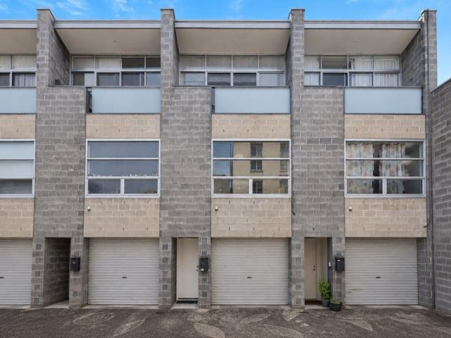 Townhouse for sale in Horseshoe Creek, South Australia