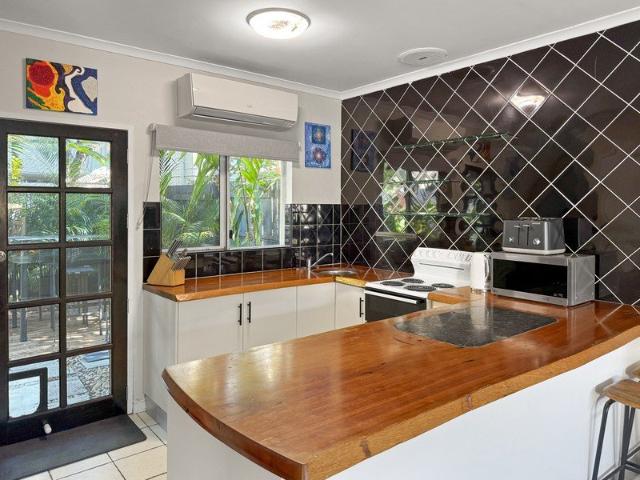 Townhouse for rent in Yorkeys Knob, Queensland