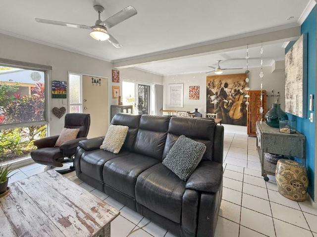 Townhouse for rent in Yorkeys Knob, Queensland
