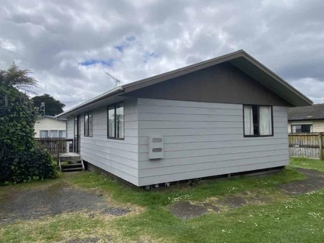 Apartment for rent in Ōpaheke, Papakura