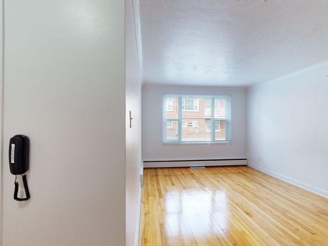 Apartment for rent in Mulhurst Bay, Ontario