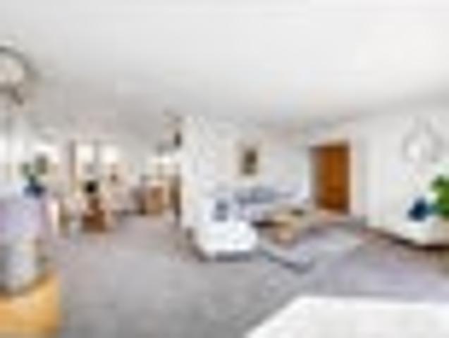 House for sale in Blockhouse Bay, Oroua County