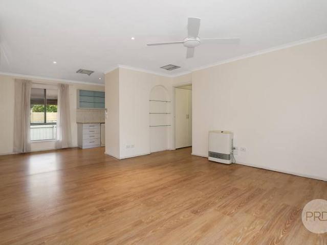 Townhouse for rent in Albury, New South Wales