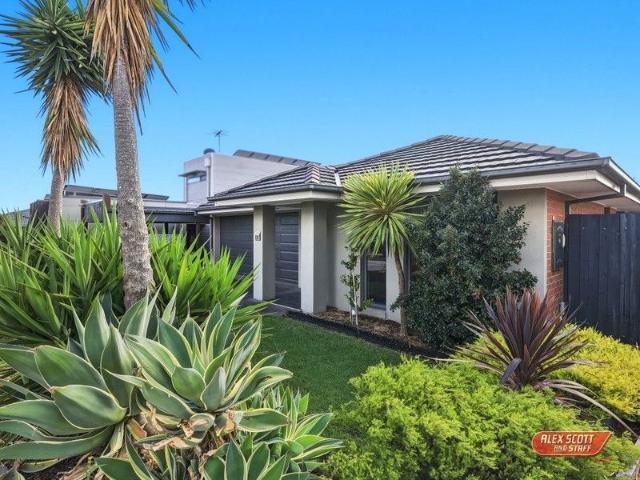 House for sale in Cowes, Victoria