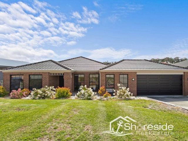 House for sale in Lakes Entrance, Victoria