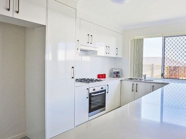 Townhouse for rent in Toombul, Queensland