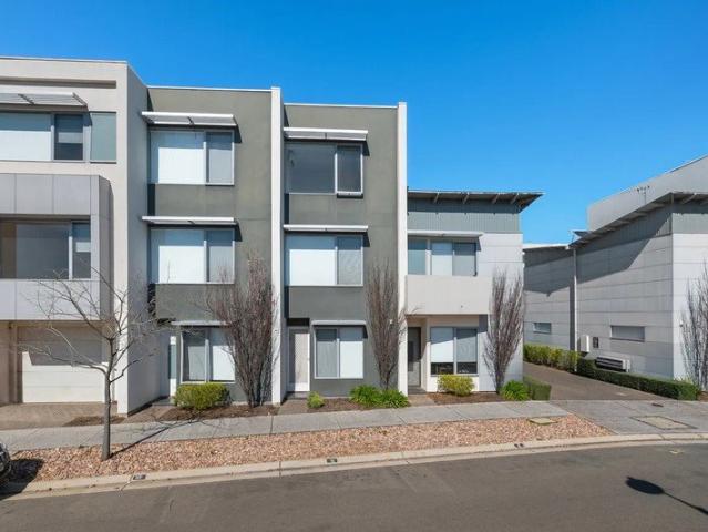 Townhouse for rent in Mawson Lakes, Adelaide