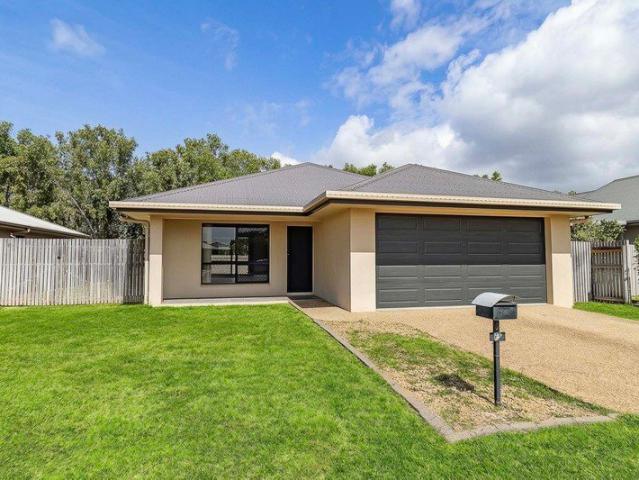 House for sale in Bushland Beach, Townsville City