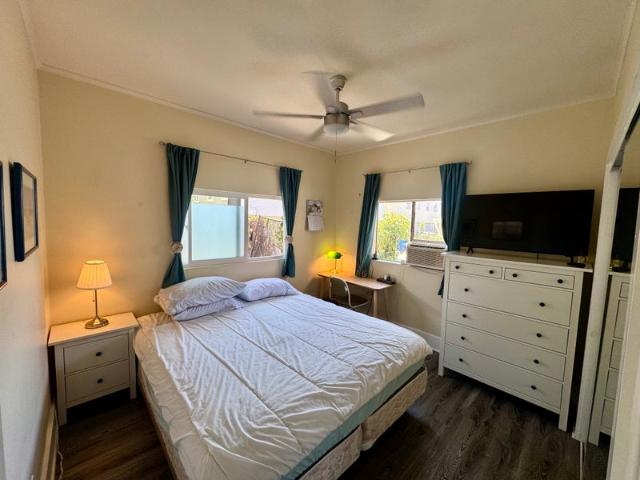 Room for rent in Long Beach, California