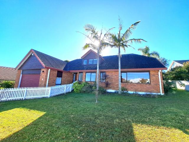 House for rent in Paremoremo