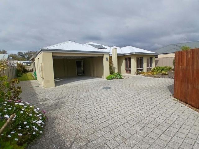Townhouse for sale in West Busselton, Busselton